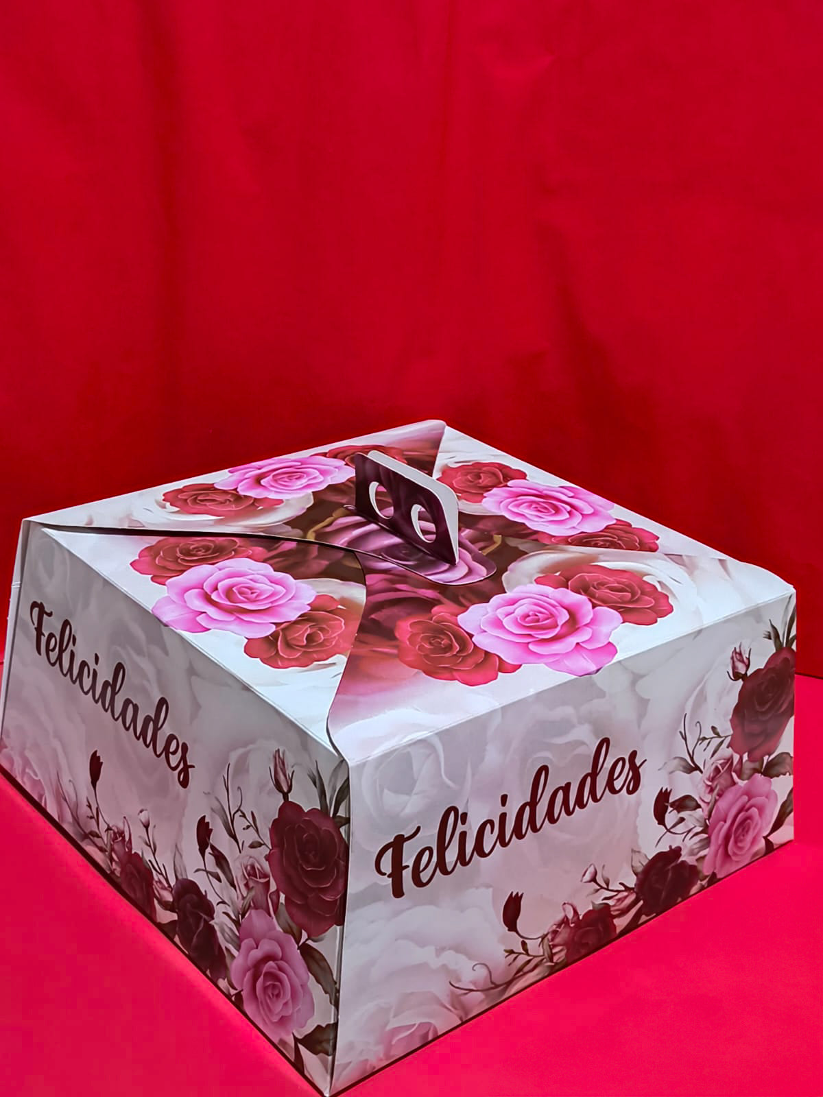 Torta chica alta 29x29x17 Feliz dia de la madre